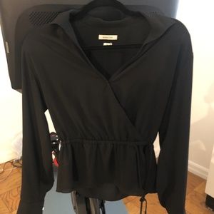 Aritzia Babaton blouse